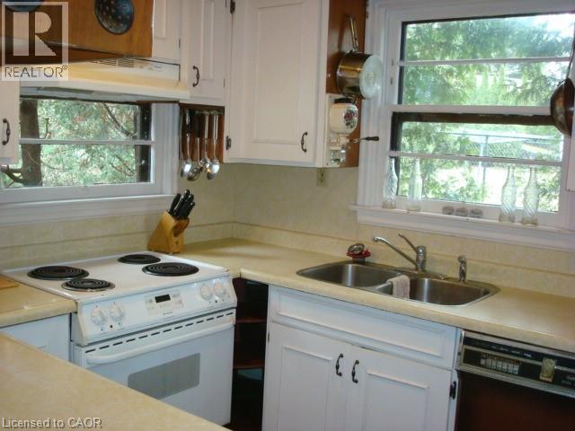 135 GLENFOREST Road - 18