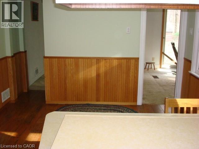 135 GLENFOREST Road - 25