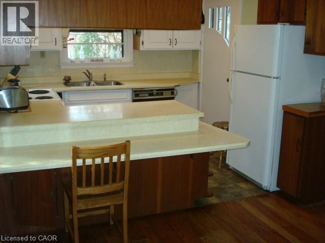 135 GLENFOREST Road - 16