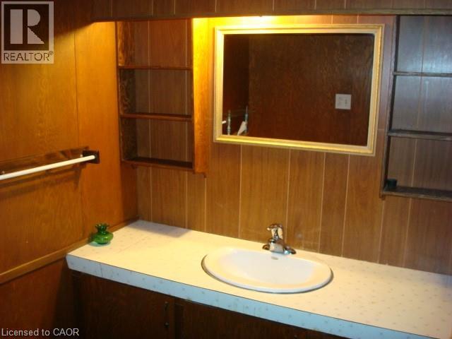 135 GLENFOREST Road - 40