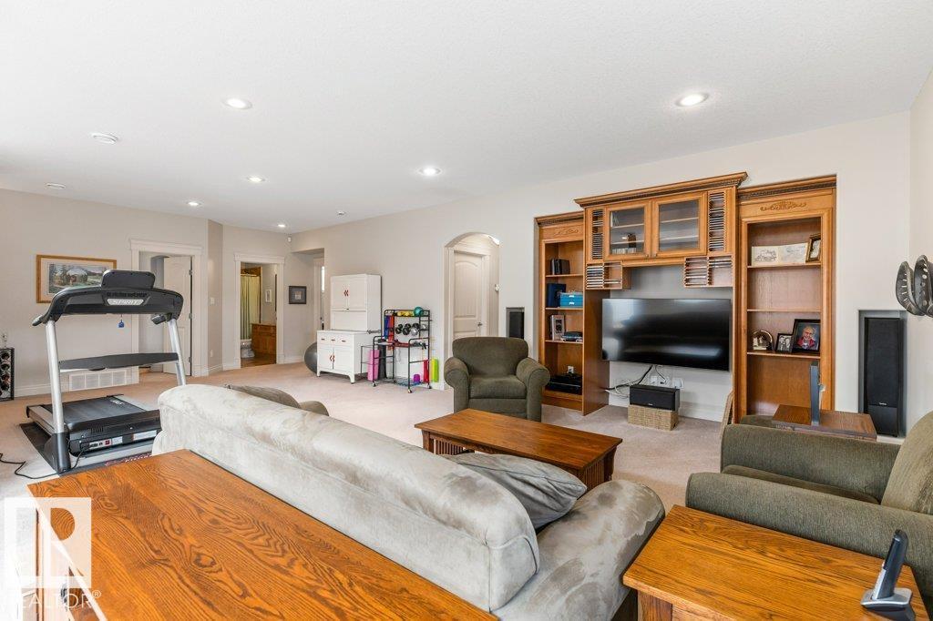 36 KINGSMOOR CL, St. Albert