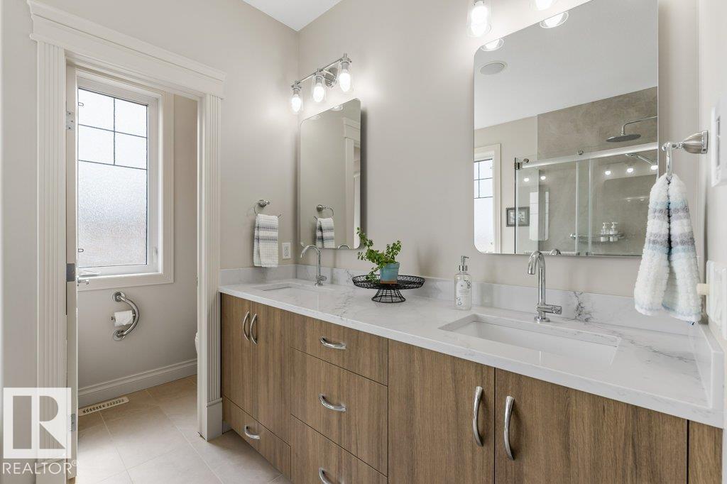36 KINGSMOOR CL, St. Albert