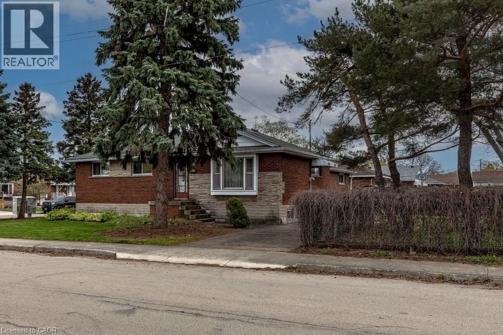 14 CALLIE Road, Hamilton, Ontario, L9A1Z4 — Photo 4