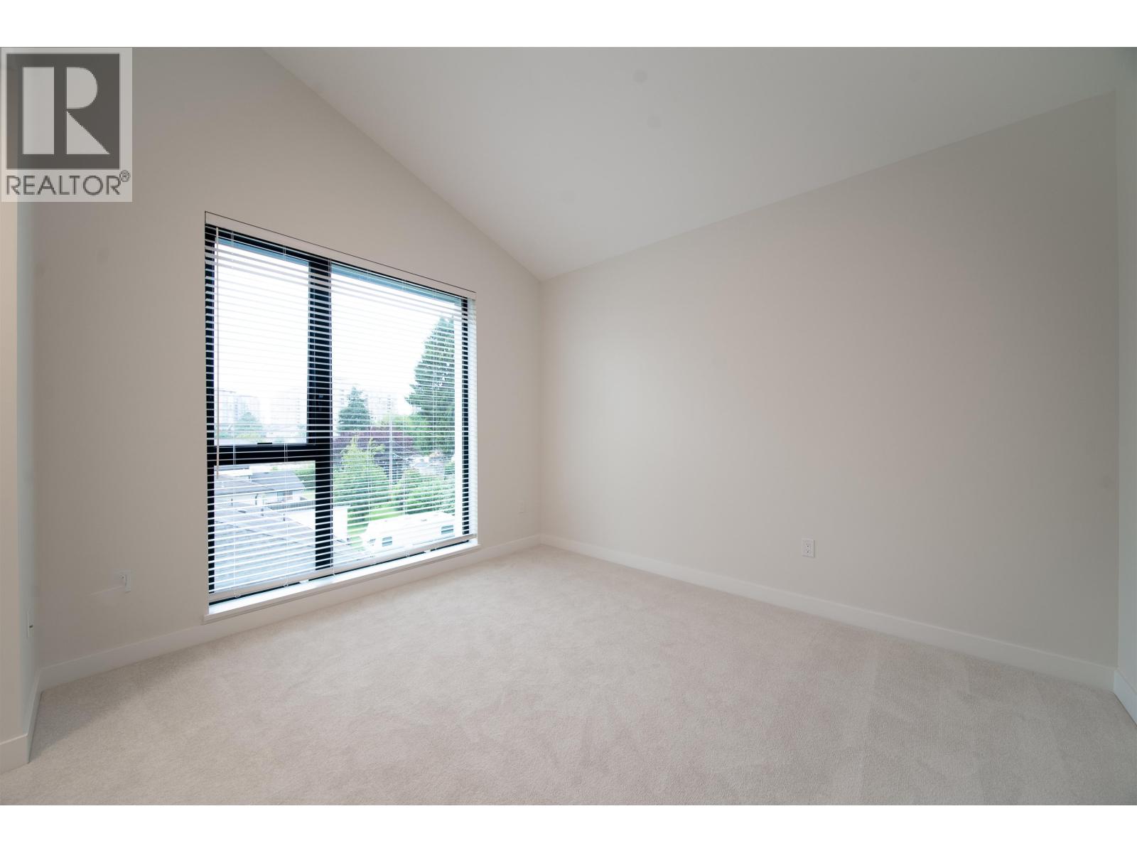 #218-8699 SPIRES Road, Richmond
