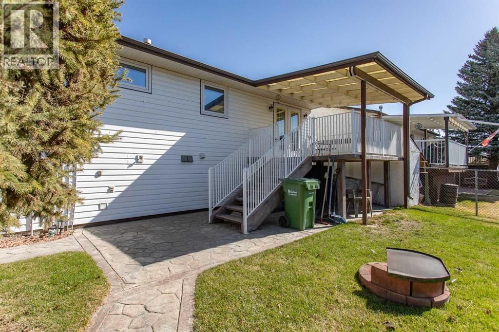 95 Oak Street, Red Deer