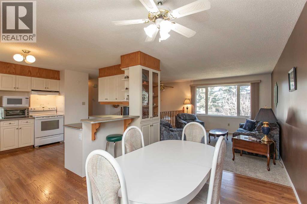 95 Oak Street, Red Deer