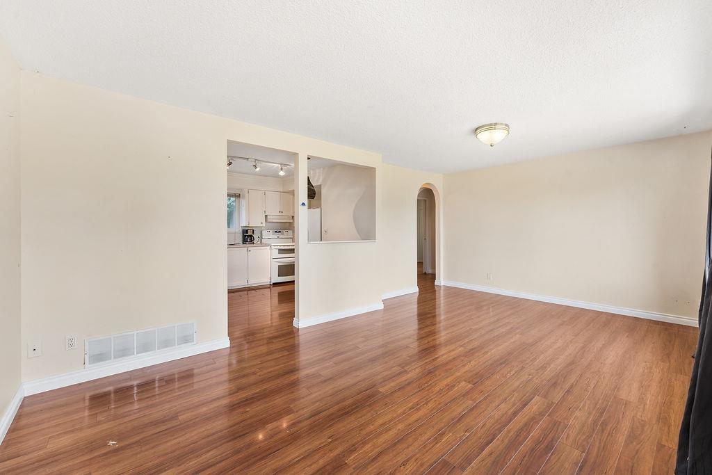 3 Bed, 2 Bath House for Sale in Surrey – 11458 139 STREET, Surrey - Image 37