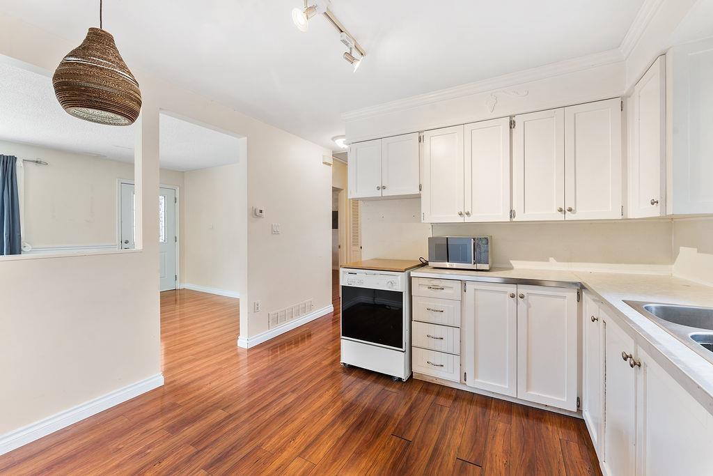 3 Bed, 2 Bath House for Sale in Surrey – 11458 139 STREET, Surrey - Image 36