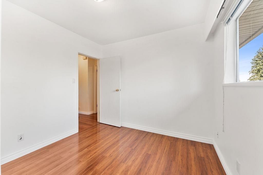 3 Bed, 2 Bath House for Sale in Surrey – 11458 139 STREET, Surrey - Image 32