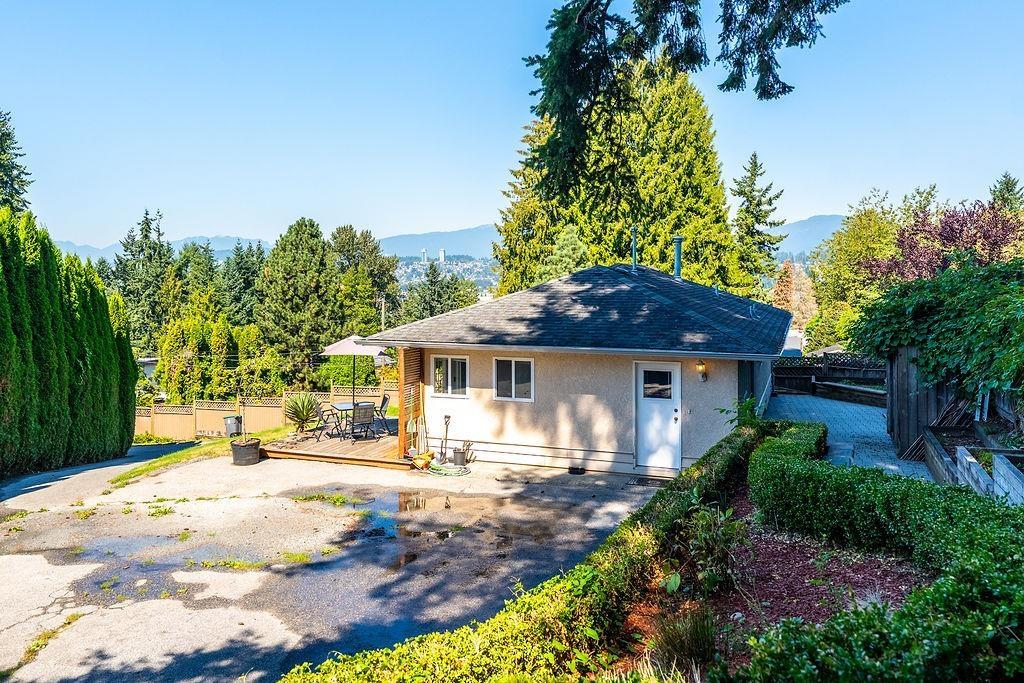 3 Bed, 2 Bath House for Sale in Surrey – 11458 139 STREET, Surrey - Image 28