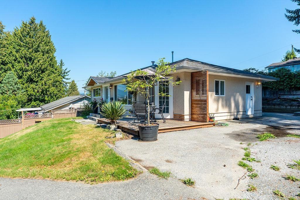 3 Bed, 2 Bath House for Sale in Surrey – 11458 139 STREET, Surrey - Image 9