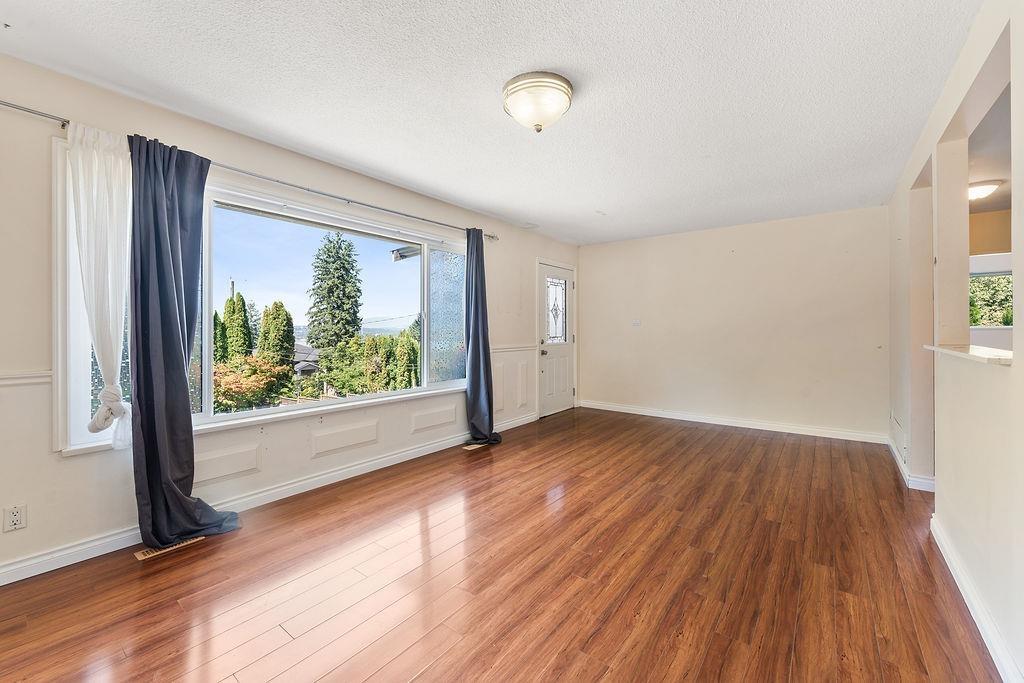 3 Bed, 2 Bath House for Sale in Surrey – 11458 139 STREET, Surrey - Image 27