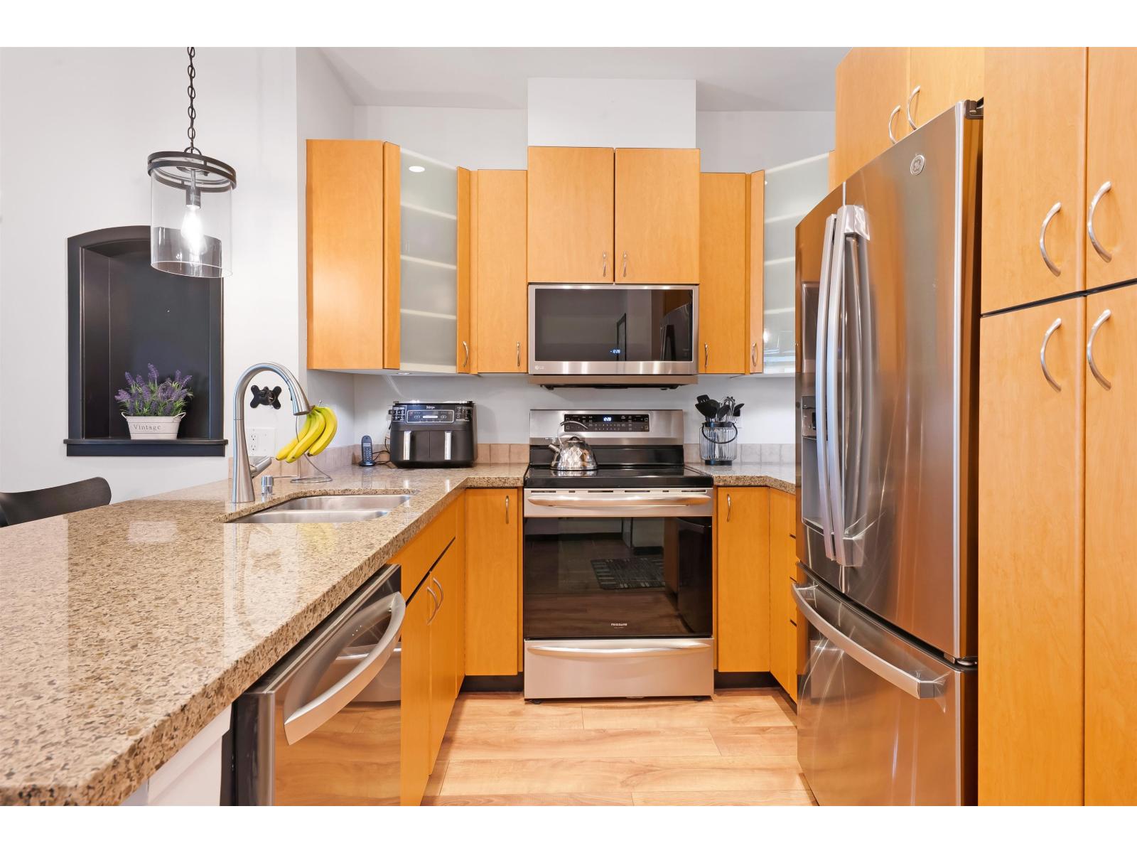 1 Bed, 1 Bath Condo for Sale in Abbotsford – 208 33485 SOUTH FRASER WAY, Abbotsford – MLS# R3118974 - Image 21