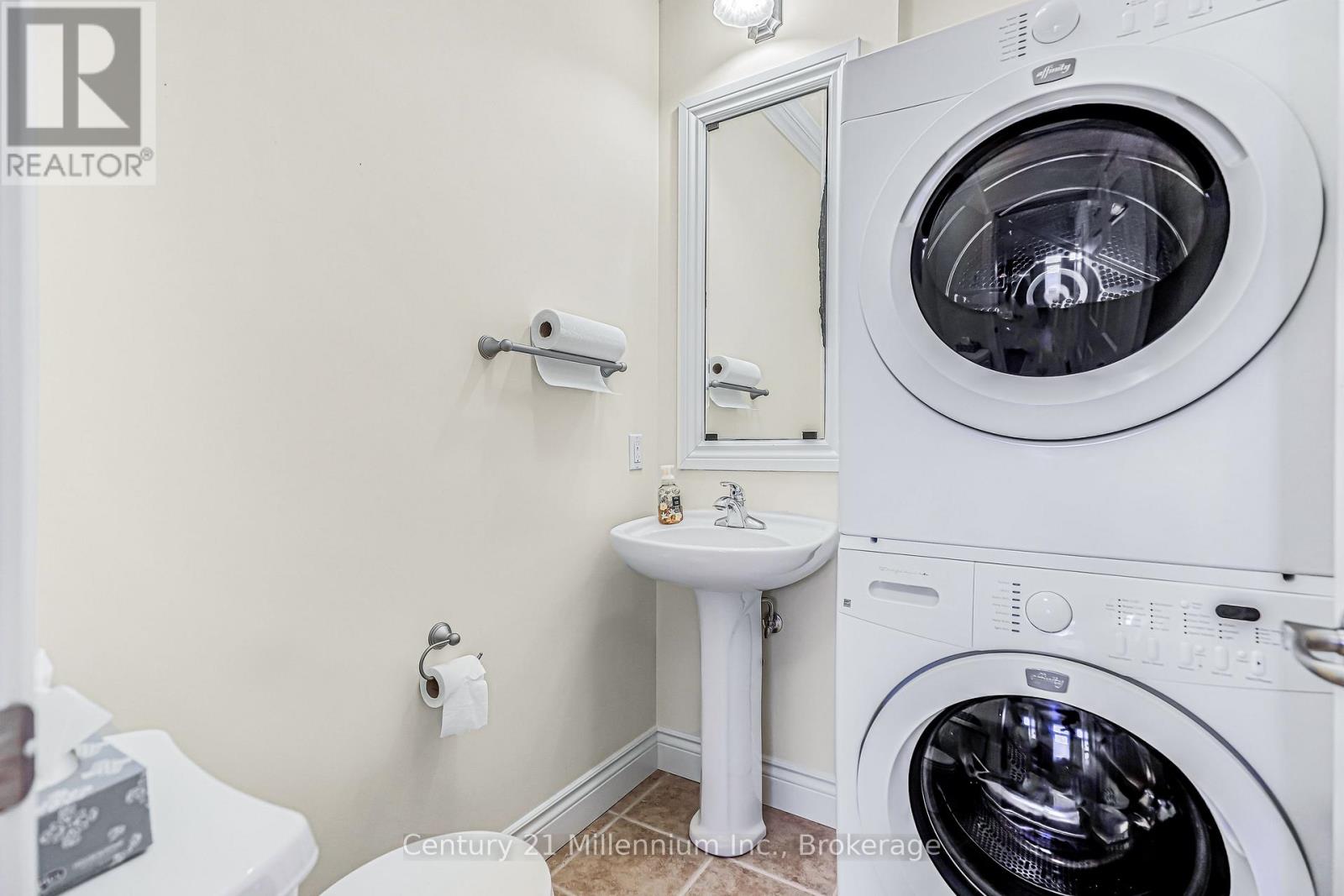 #11 190 MORPETH STREET - 24