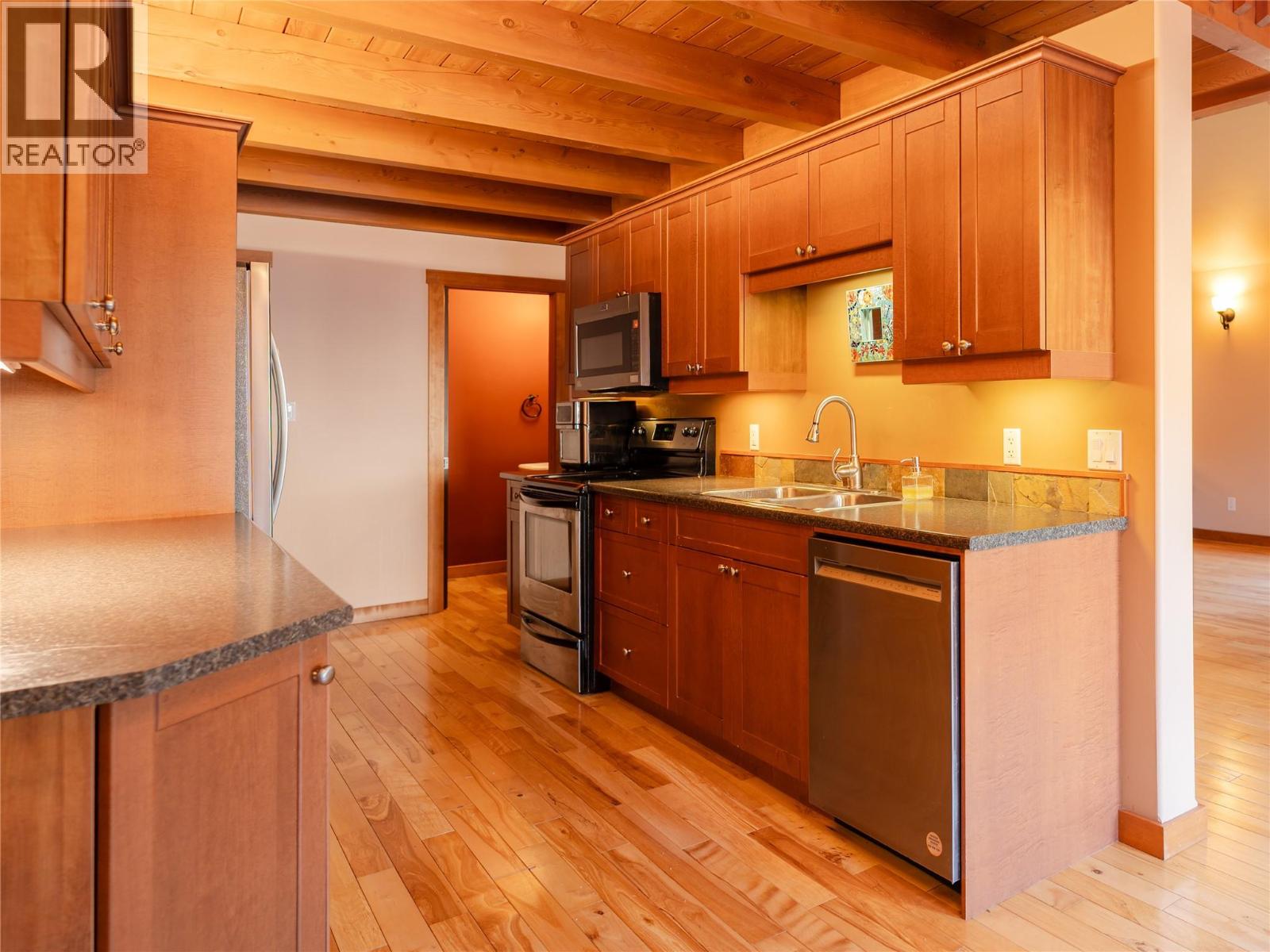 #404 1901 Choquette Avenue - 19