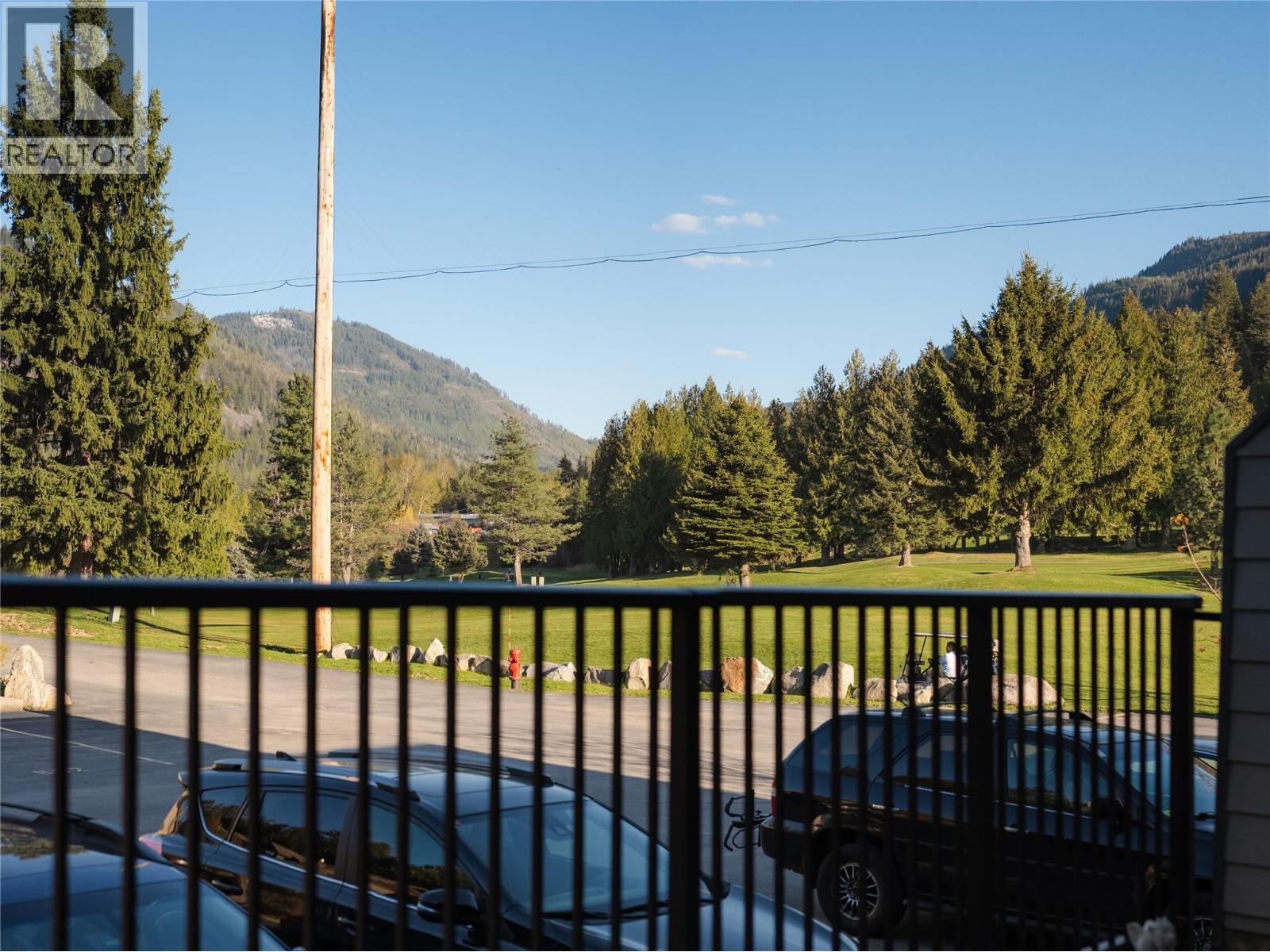#404 1901 Choquette Avenue - 56