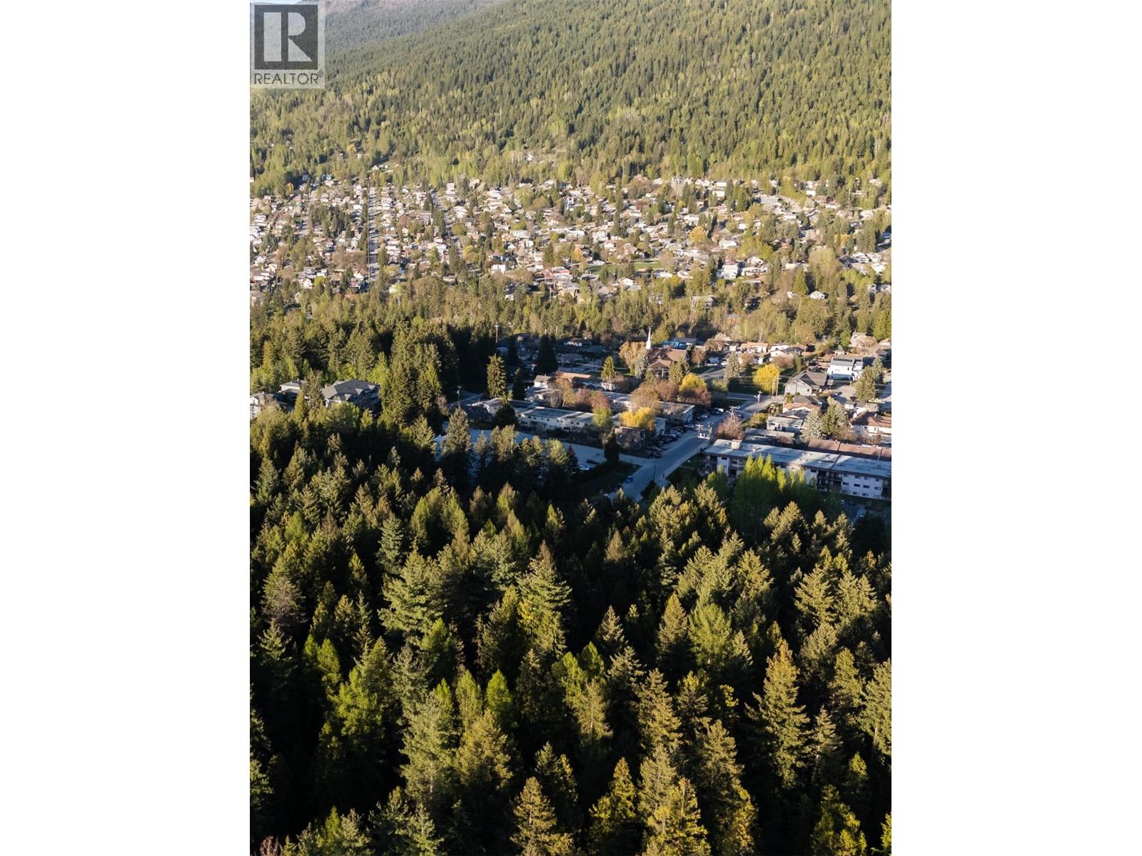 #404 1901 Choquette Avenue - 60