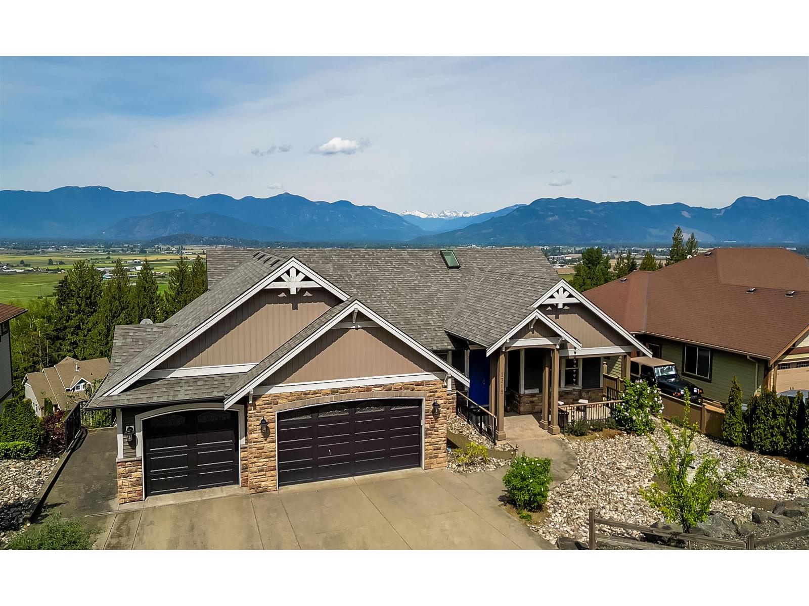 7319 MOUNT THURSTON DRIVE, Eastern Hillsides, Chilliwack