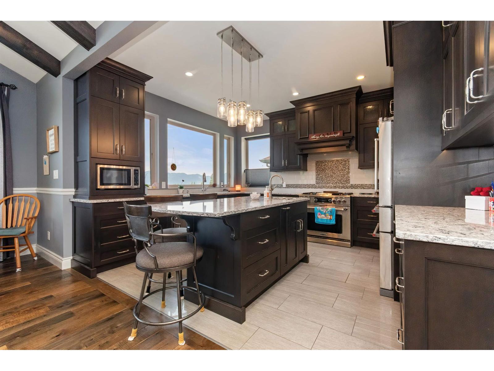 7319 MOUNT THURSTON DRIVE, Eastern Hillsides, Chilliwack