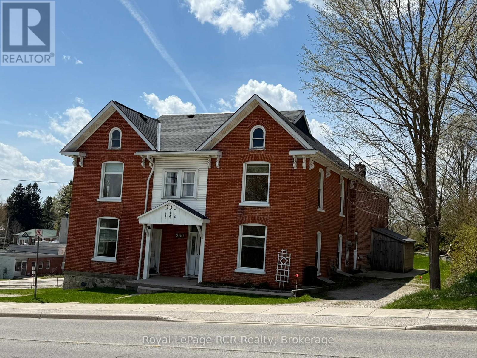 230 GARAFRAXA STREET N - 1