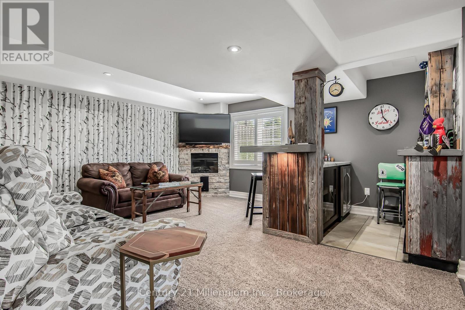 301 TELFORD TRAIL - 43