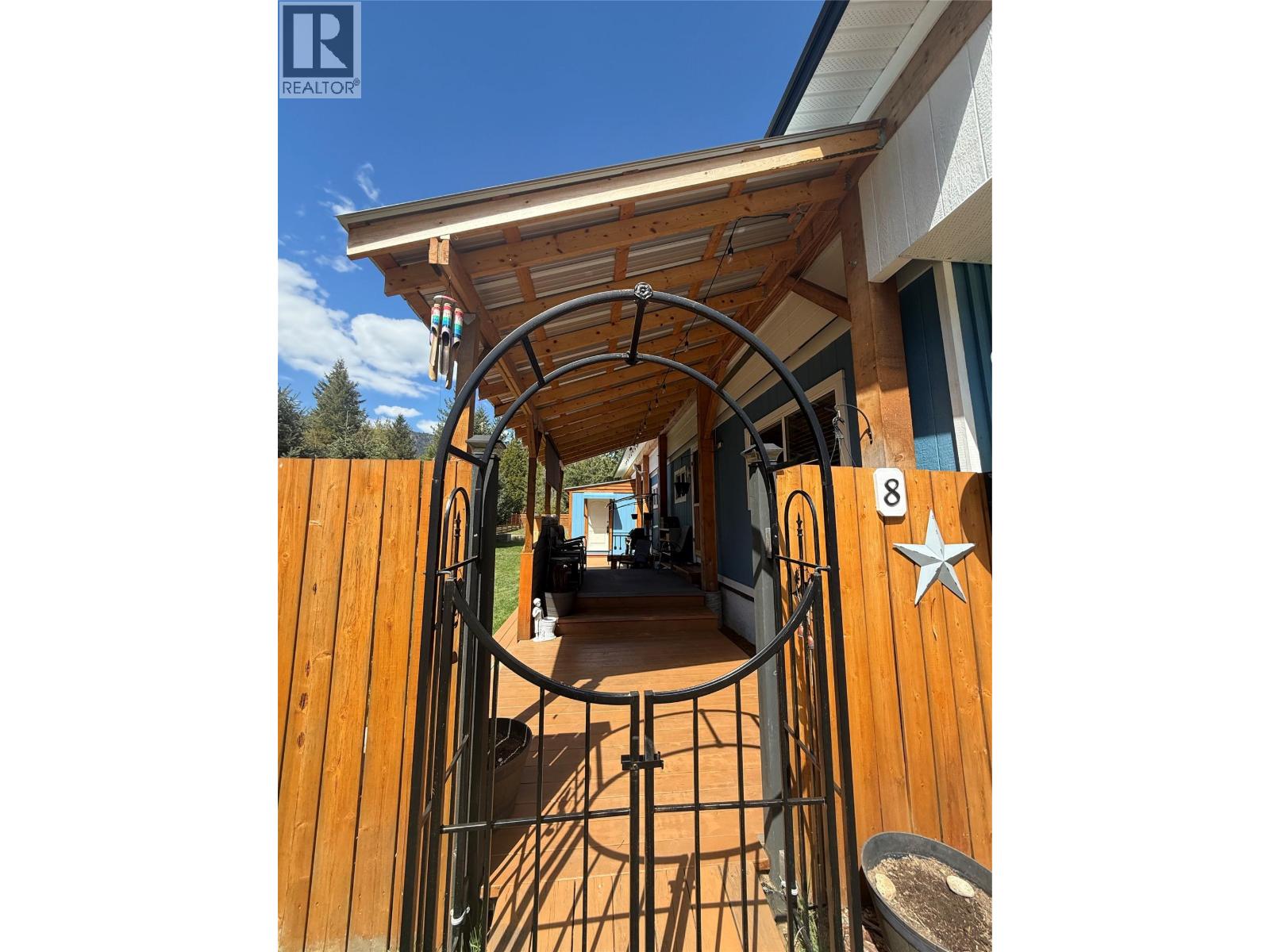 916 AIRPORT Road Unit# 8, Salmo