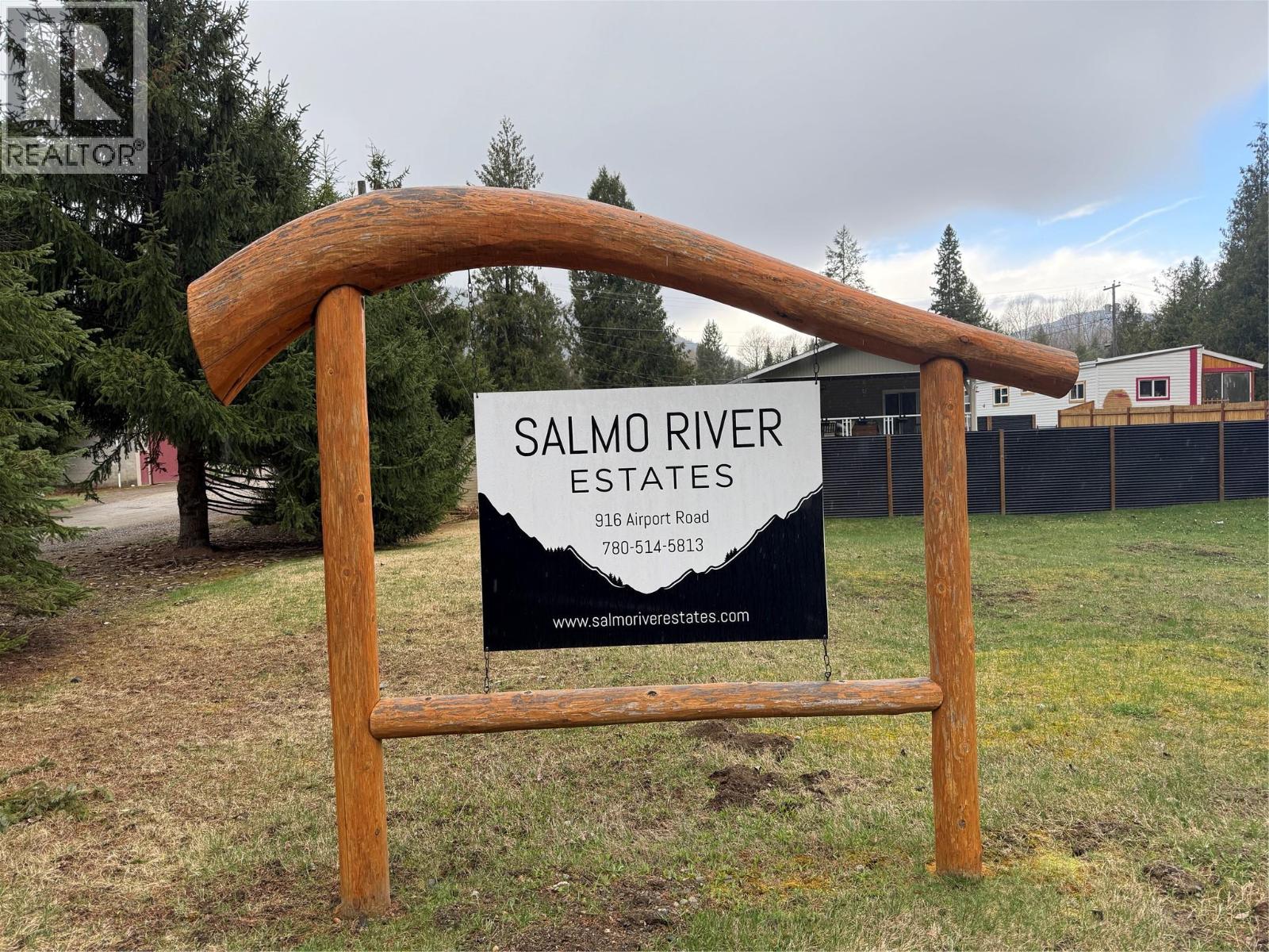 916 AIRPORT Road Unit# 8, Salmo