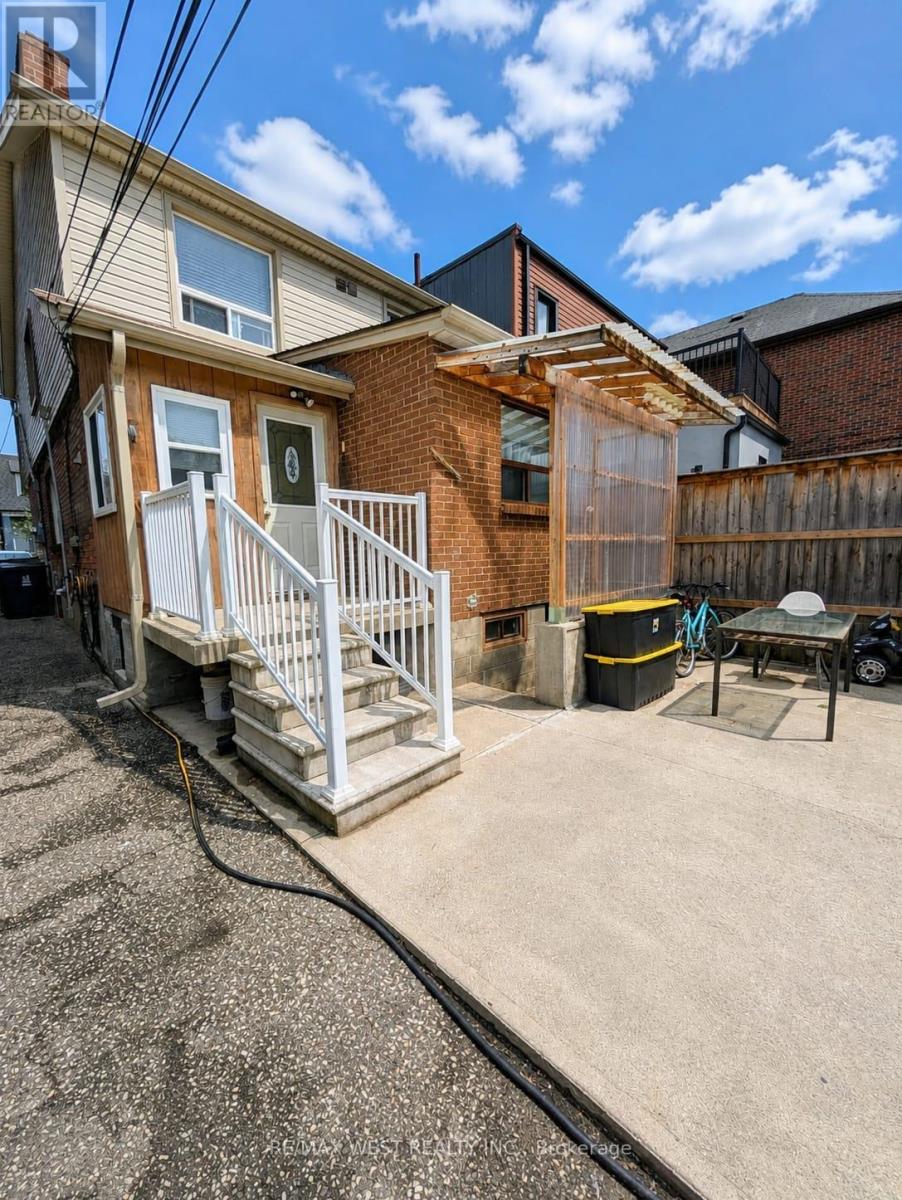 112 SILVERTHORN AVENUE - 26