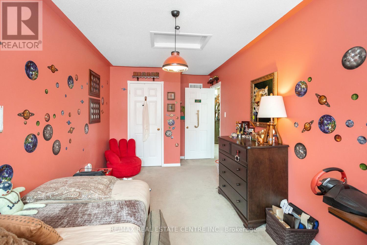 #111 5260 MCFARREN BOULEVARD - 23