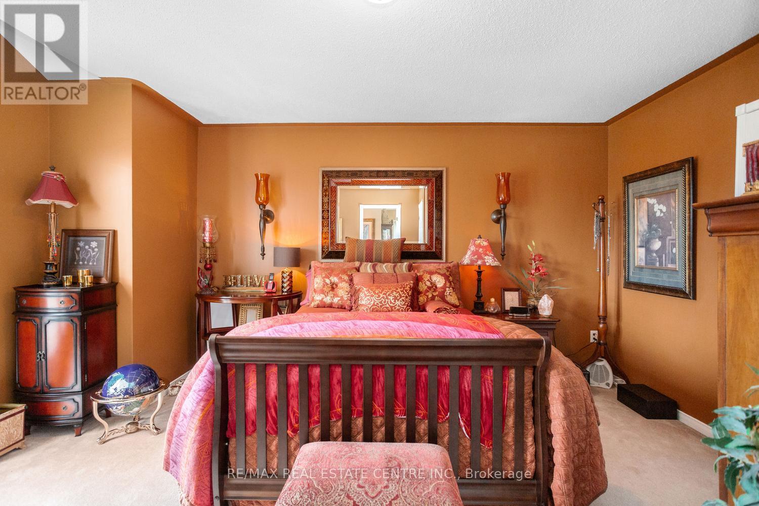 #111 5260 MCFARREN BOULEVARD - 25