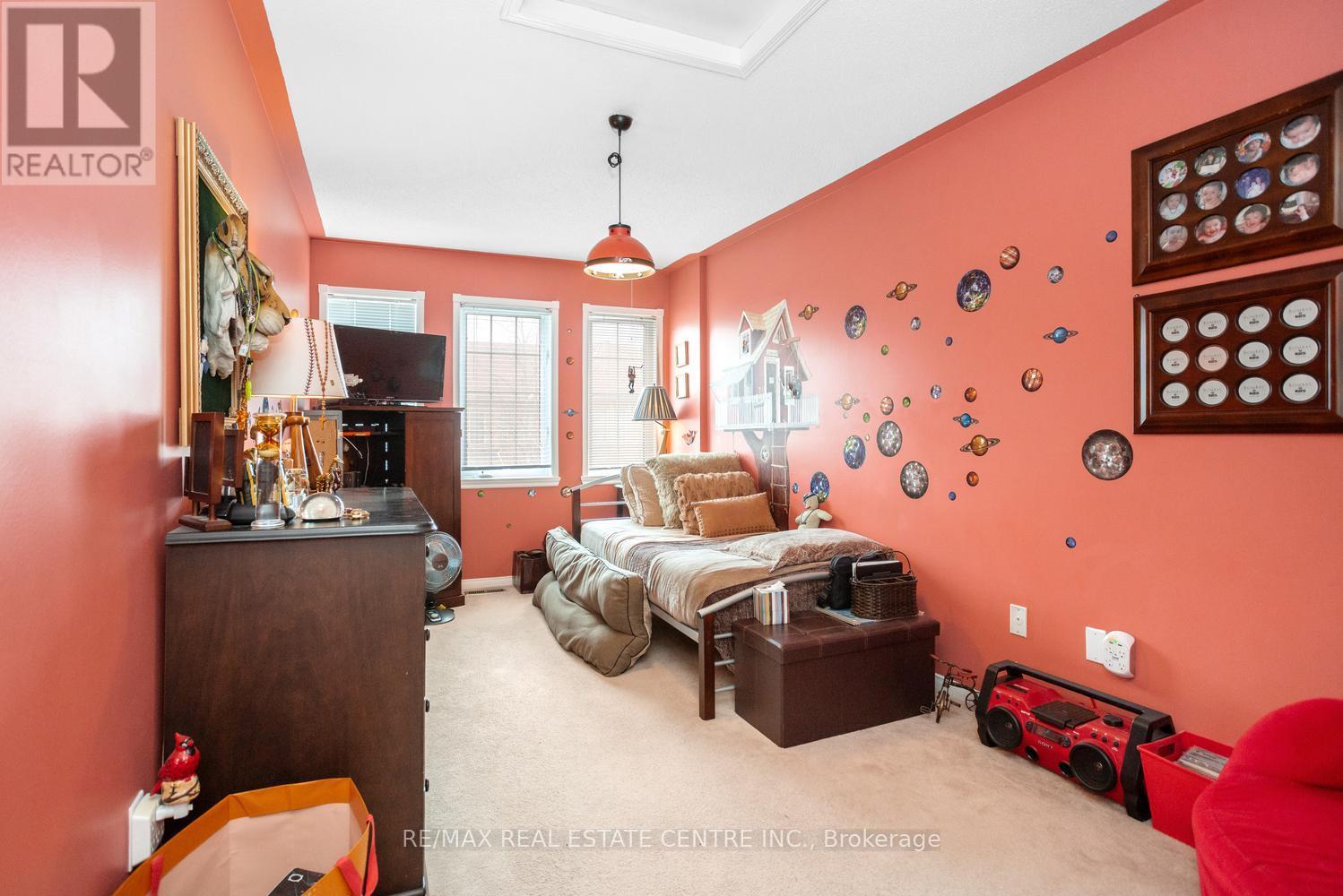 #111 5260 MCFARREN BOULEVARD - 22