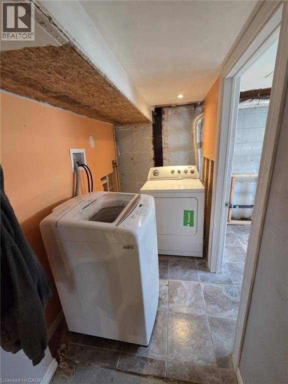122 EAST 25TH Street, Hamilton, Ontario, L8V3A2 — Photo 11