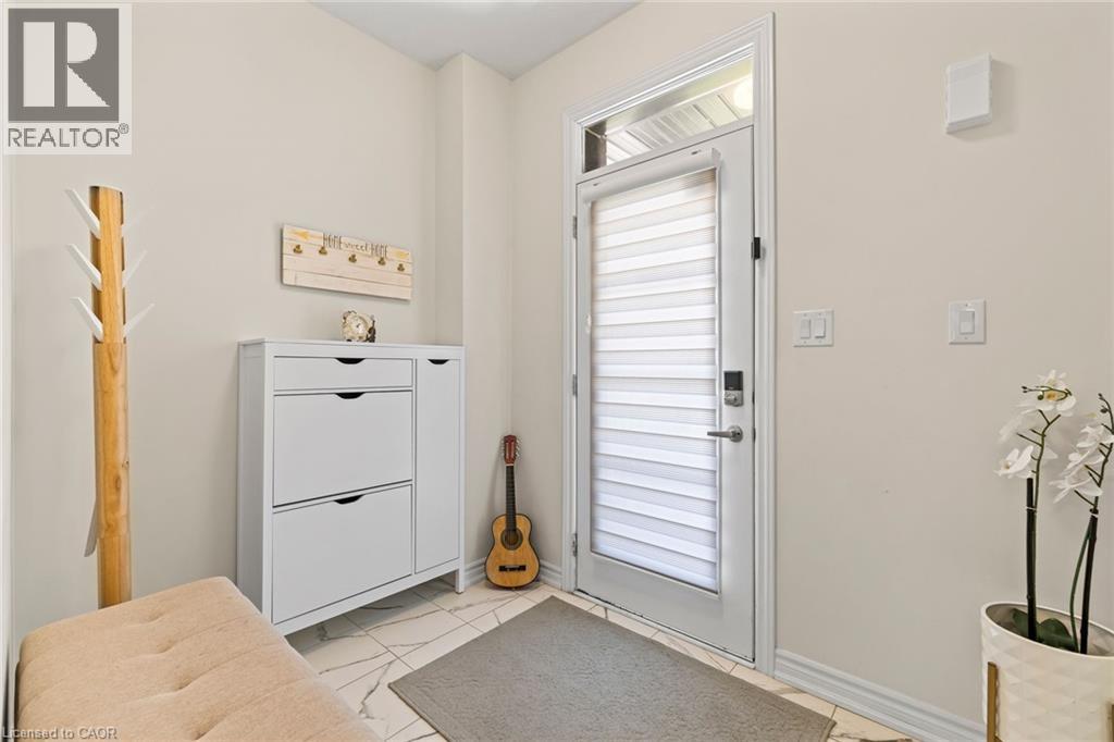 42 CONCORD Drive, Thorold, Ontario, L2V0K9 — Photo 6