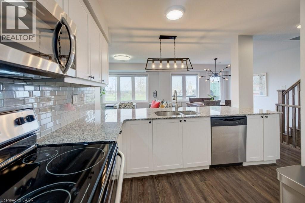 579 GOLDENROD Lane, Kitchener, Ontario, N2R0L7 — Photo 16