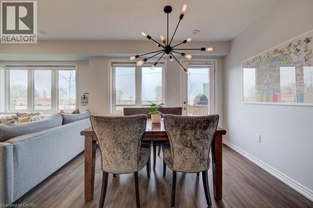 579 GOLDENROD Lane, Kitchener, Ontario, N2R0L7 — Photo 8