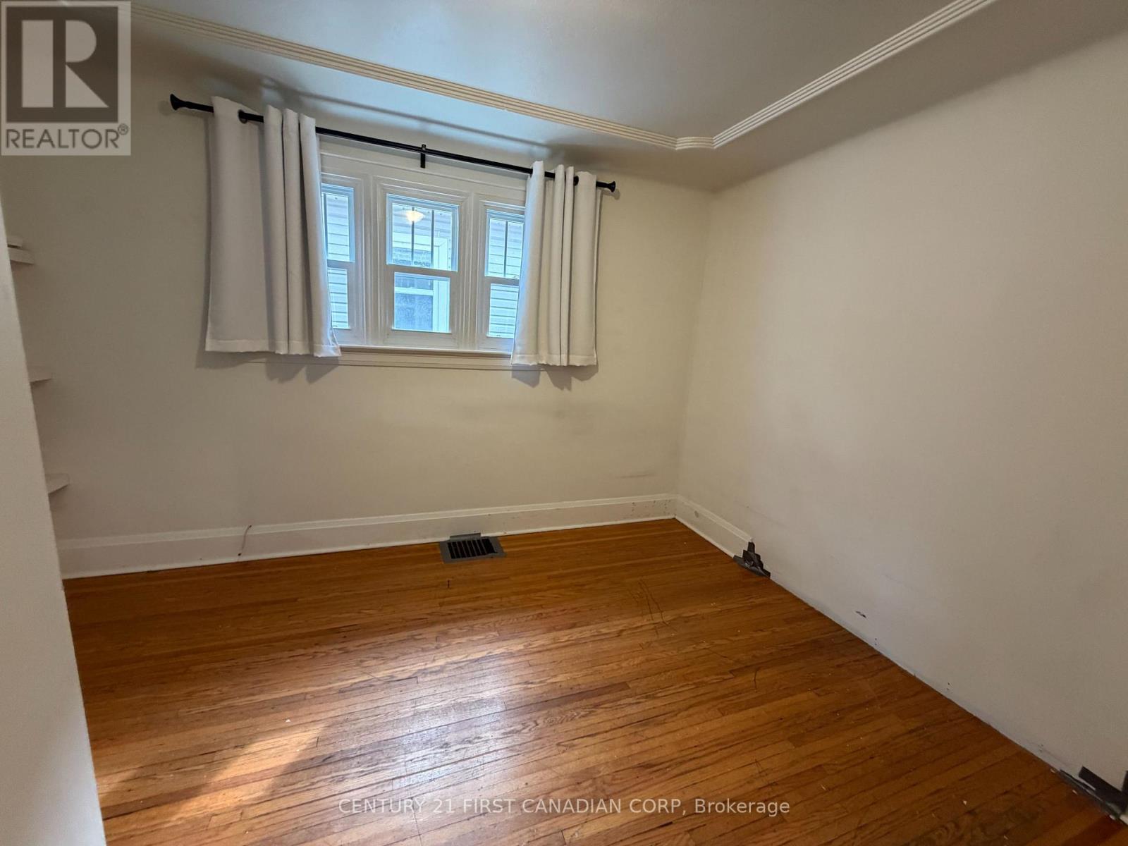 200 HURON STREET - 10