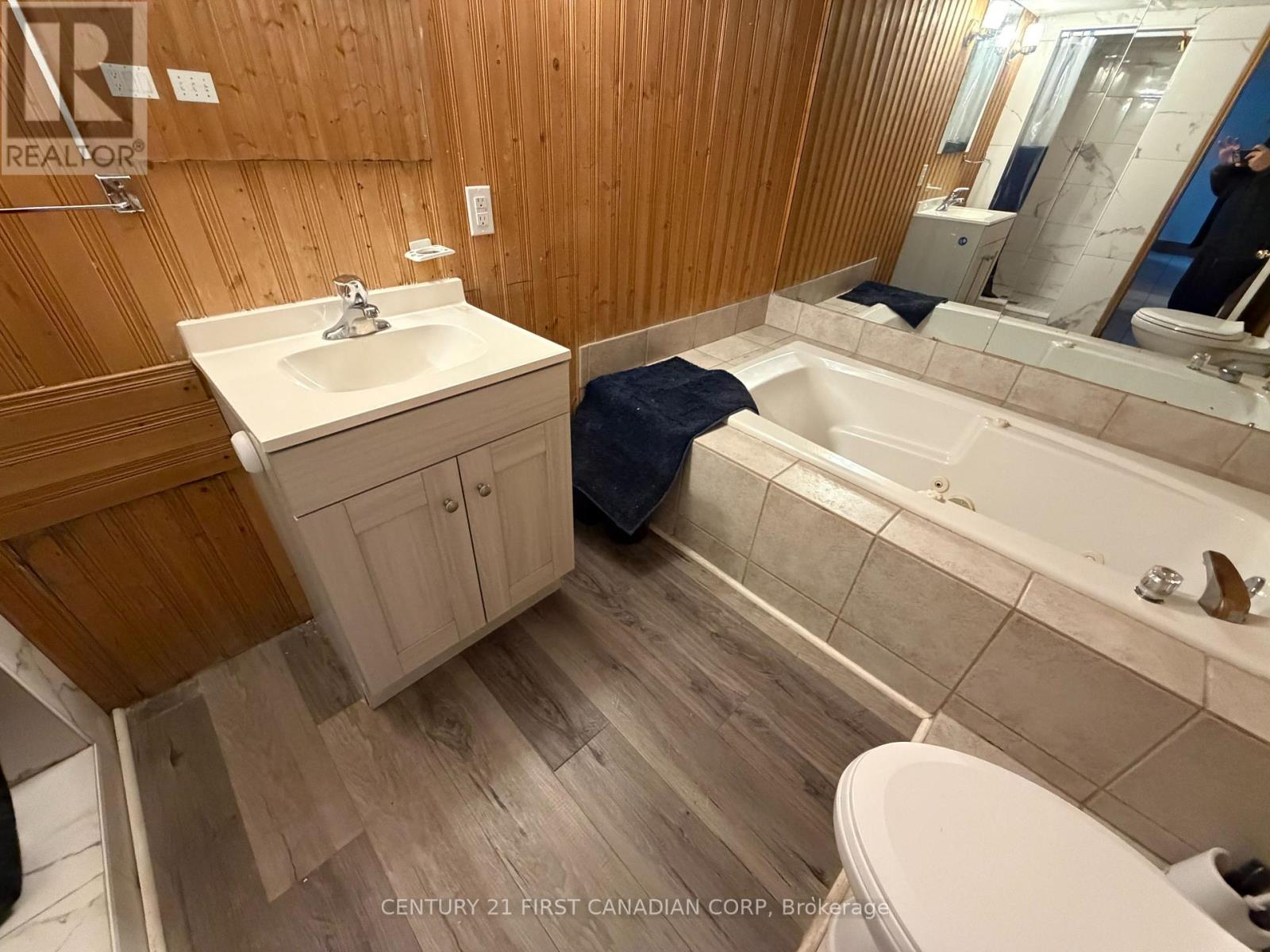 200 HURON STREET - 12