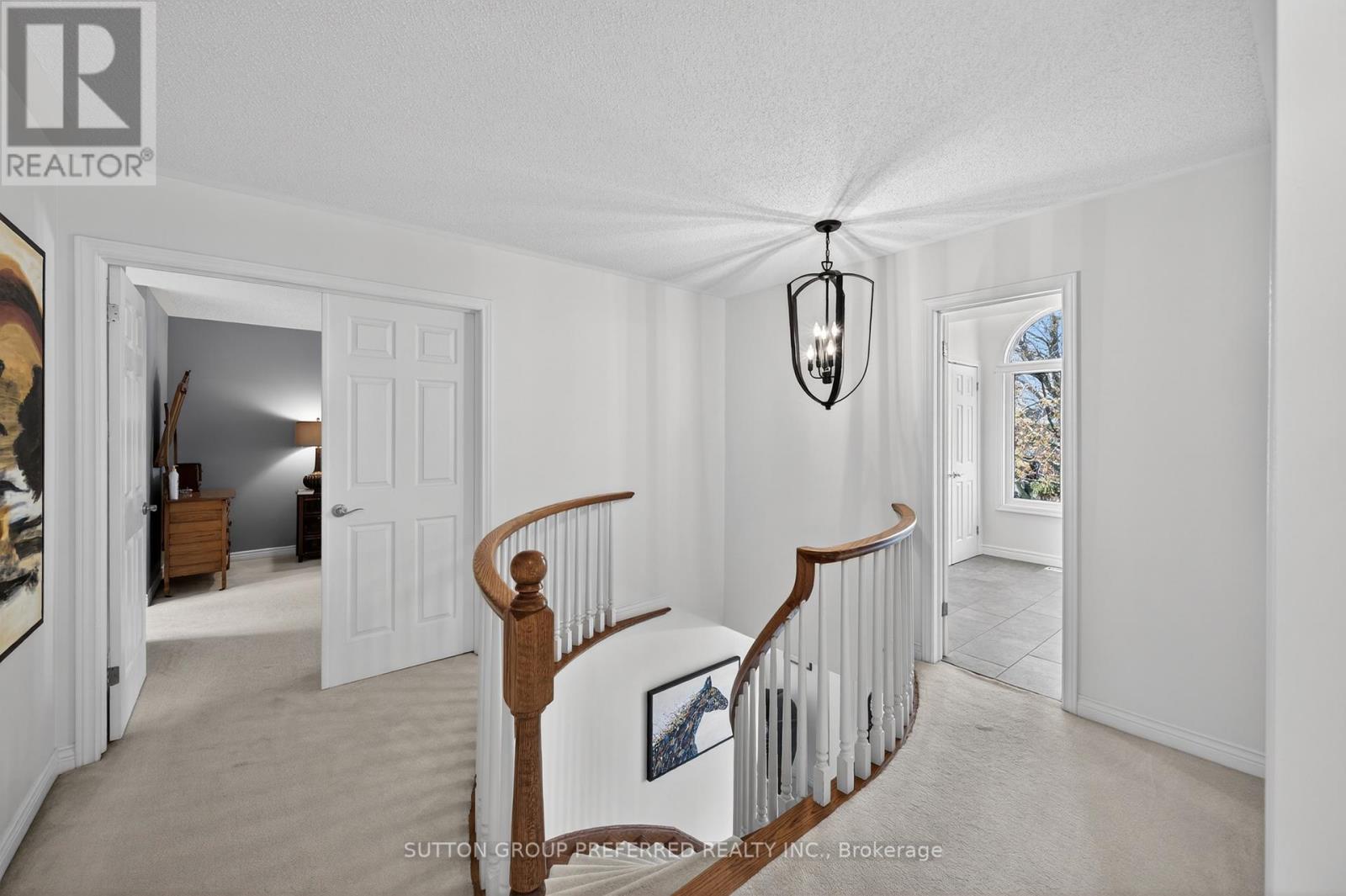 62 CARRIAGE HILL DRIVE - 32