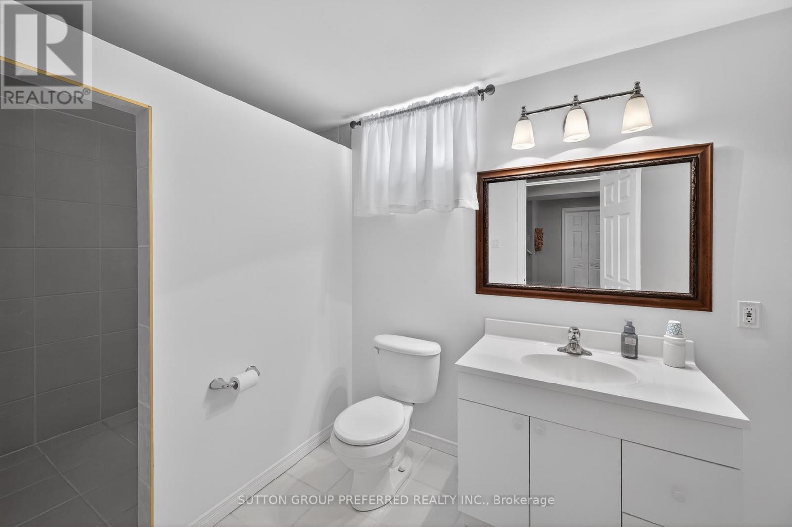62 CARRIAGE HILL DRIVE - 50