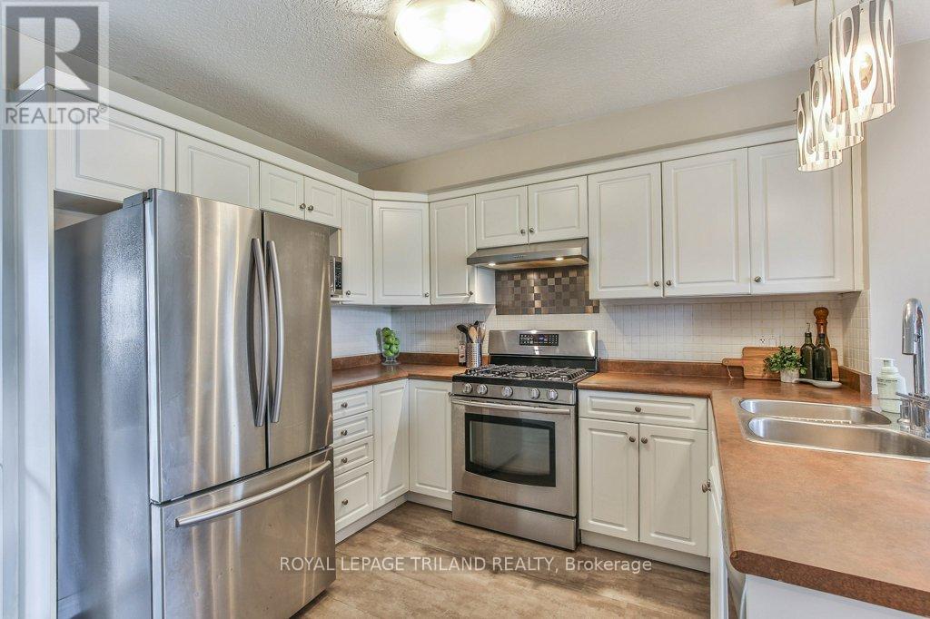 9 BROOKSIDE DRIVE - 14