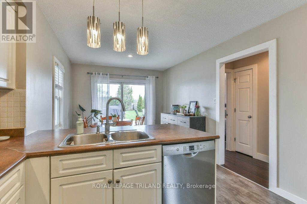 9 BROOKSIDE DRIVE - 16