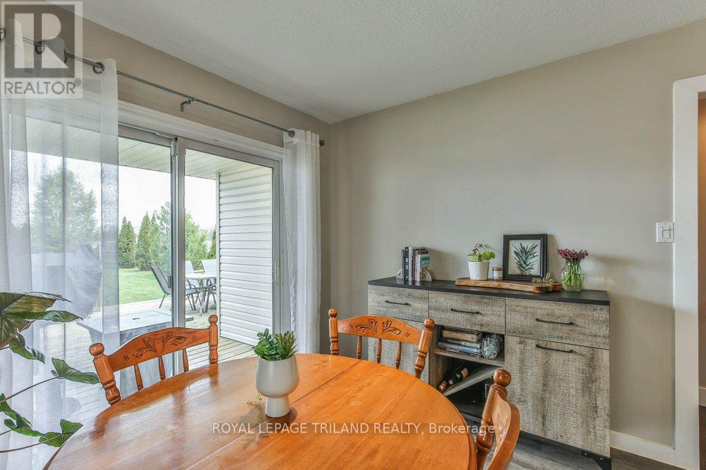 9 BROOKSIDE DRIVE - 18
