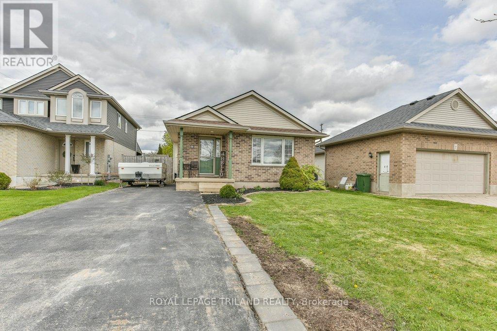 9 BROOKSIDE DRIVE - 2