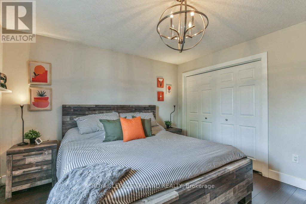 9 BROOKSIDE DRIVE - 20
