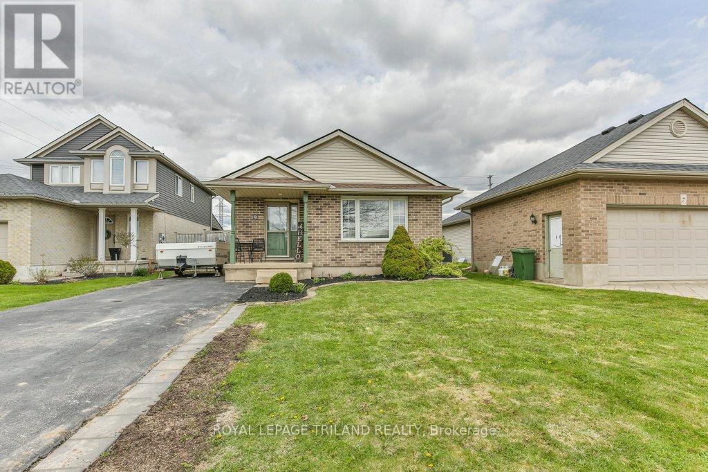 9 BROOKSIDE DRIVE - Image 3