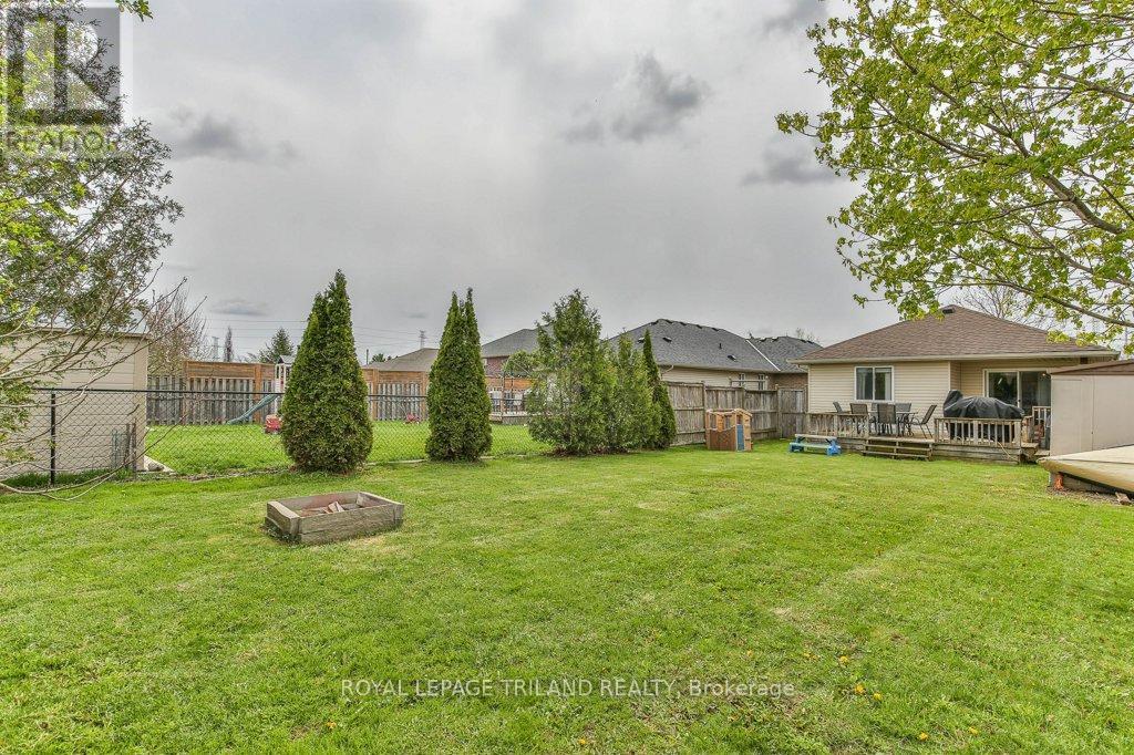 9 BROOKSIDE DRIVE - 42