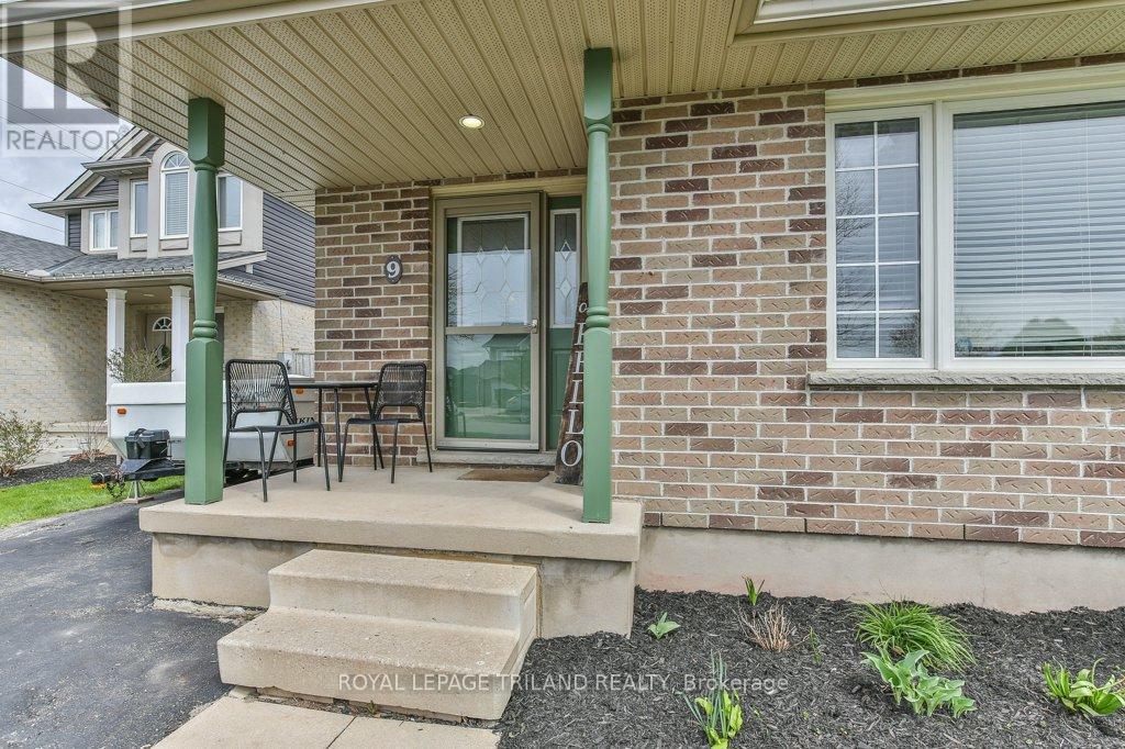 9 BROOKSIDE DRIVE - 7