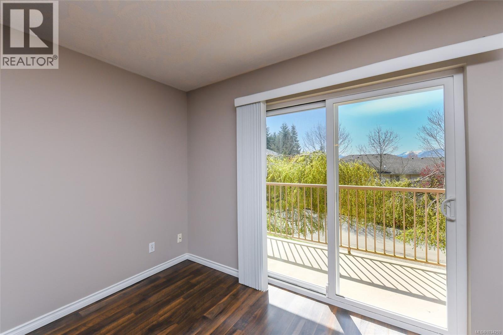 #205 4692 Alderwood Pl - 20