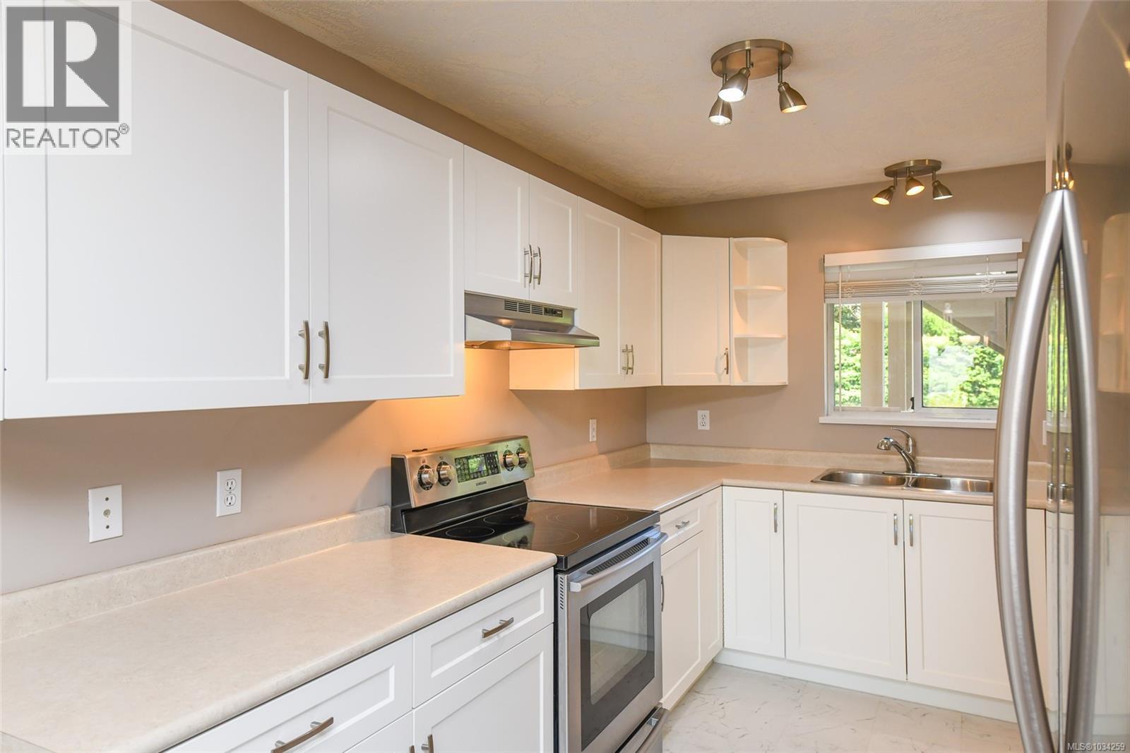 #205 4692 Alderwood Pl - 16