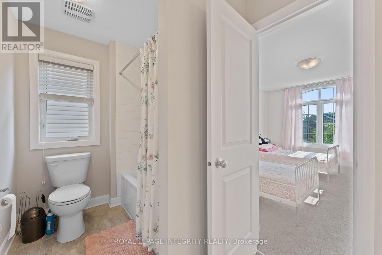 49 HAWKS LANDING CRESCENT - 28